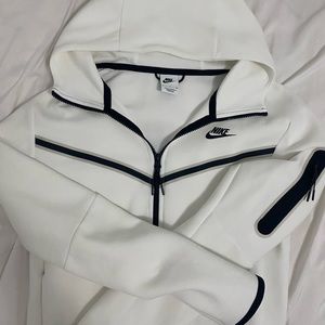 White nike tech fleece (Mens)